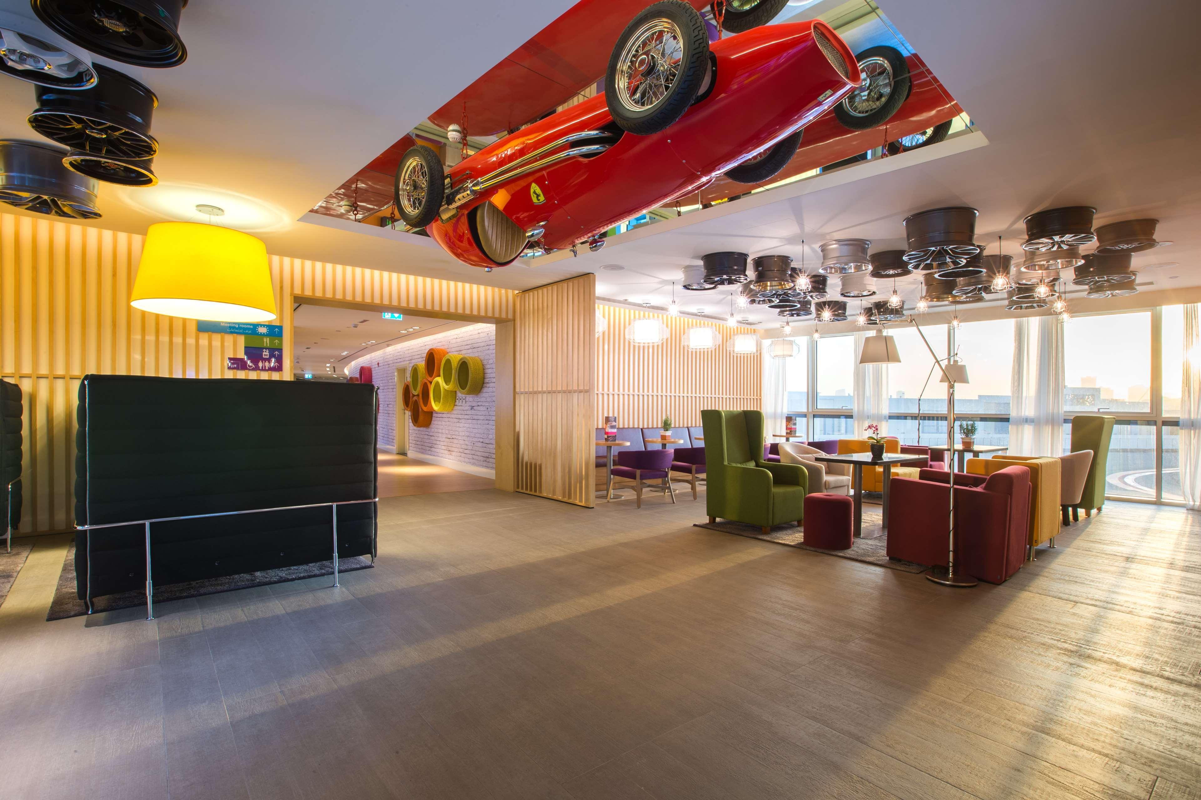 Park Inn By Radisson Dubai Motor City Екстериор снимка