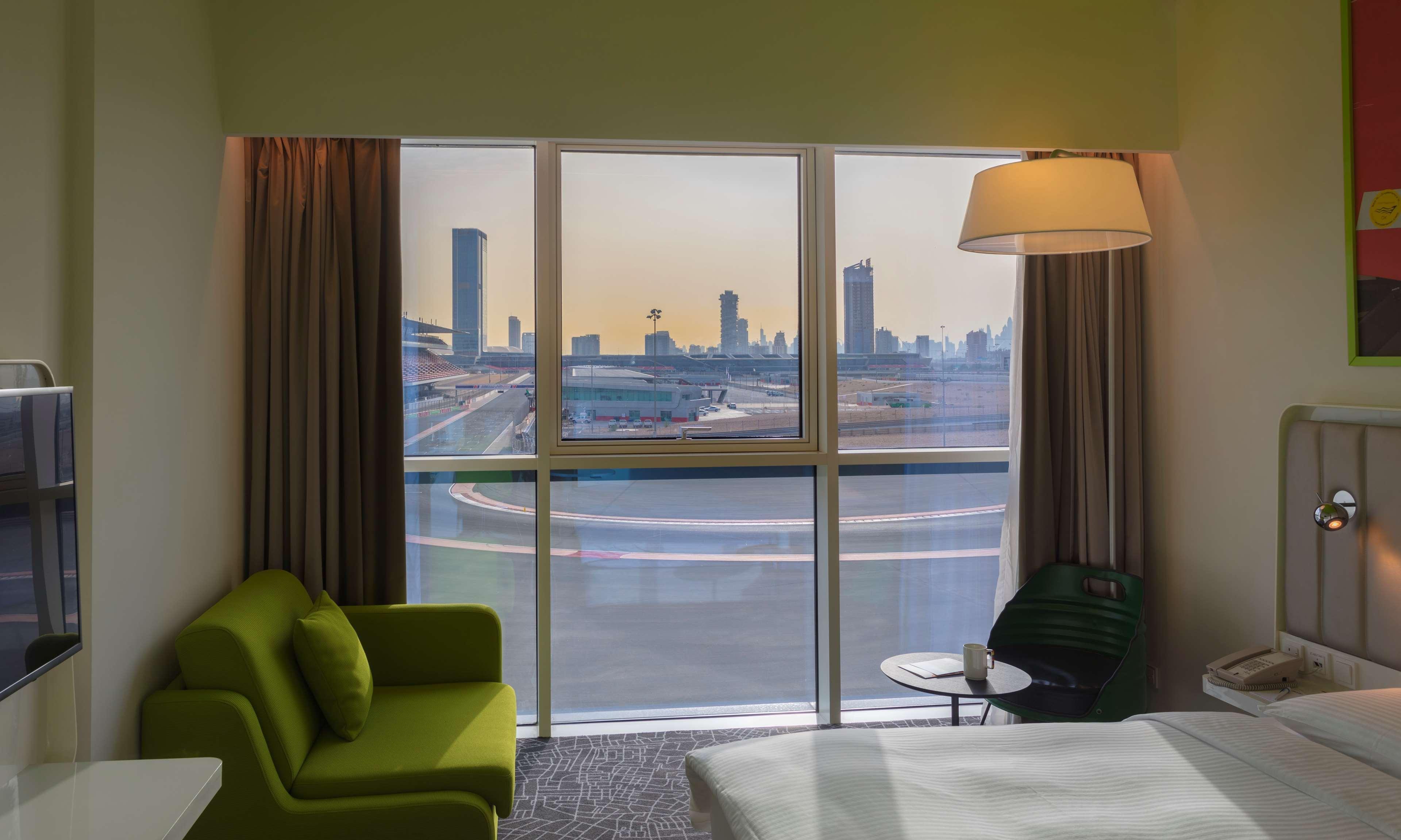 Park Inn By Radisson Dubai Motor City Екстериор снимка